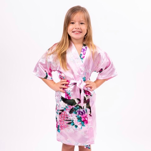 Adorable Floral Peacock Robes 4 MiniMe Princesses - Picture 3 of 15